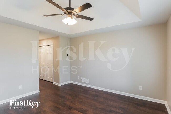 Building Photo - 1529 Edgemoor Ln