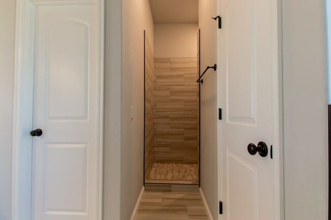 Building Photo - Modern 3-Bed, 2-Bath Home in Deer Creek School District!