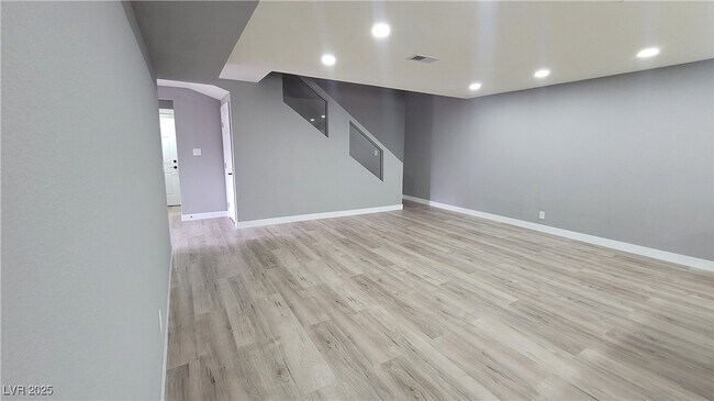 Building Photo - 2600 Sidonia Ave