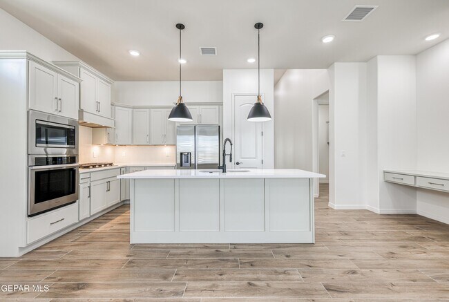 Building Photo - 3821 Aspire Pl