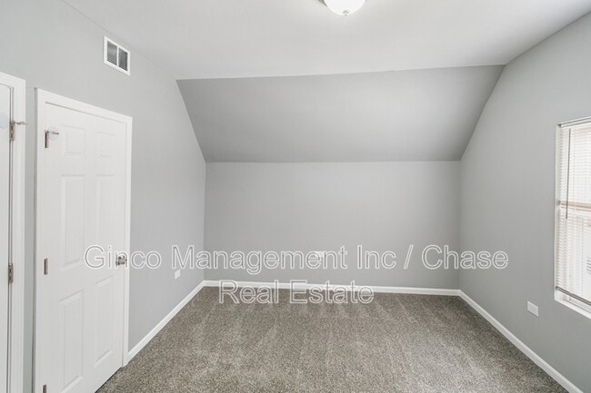 Building Photo - 9305 S Homan Ave