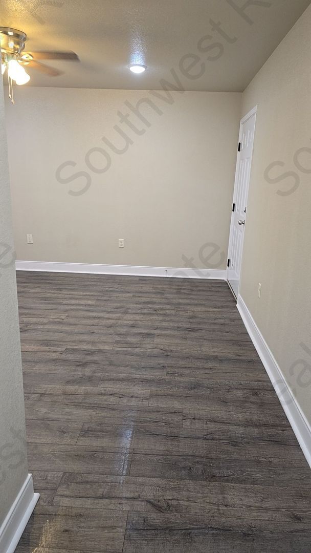 Building Photo - 1301 Mission Dr