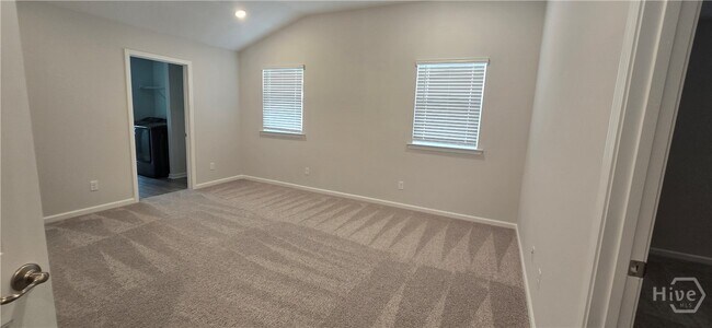 Building Photo - 36 Jazz Dr