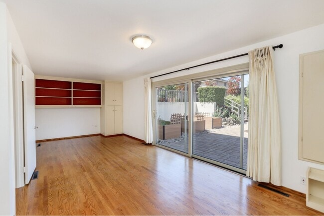 Building Photo - 3BR/2.5BA Mills Estates Home + Bonus Room | Bay Views, Yard & 2-Car Garage | YouTube Tour