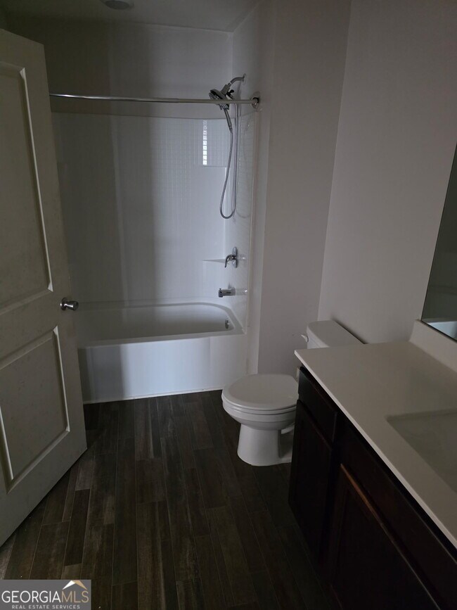 Building Photo - 1610 Larkspur Trl