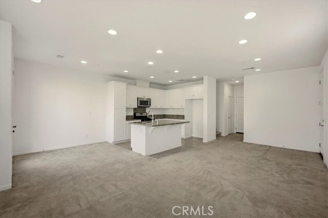 Building Photo - 2880 E Via Fiano