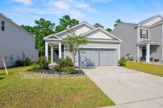 Primary Photo - 643 Silver Spruce St
