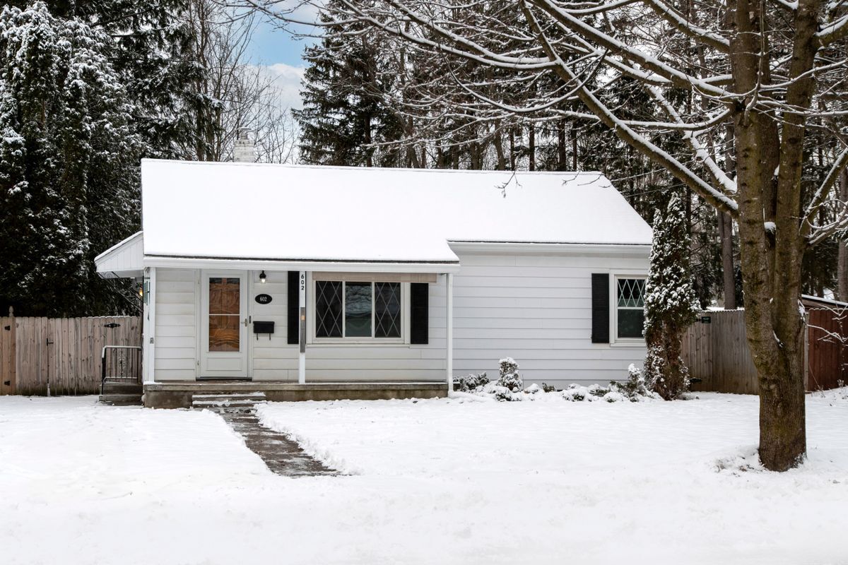 Building Photo - 602 E Garden St