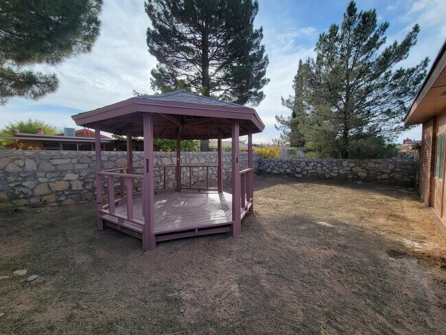 Building Photo - 3324 Red Sails Dr