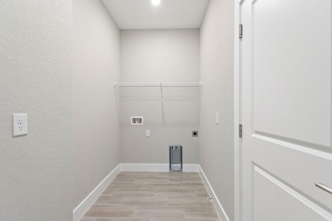 Building Photo - 2400 Rock Ct