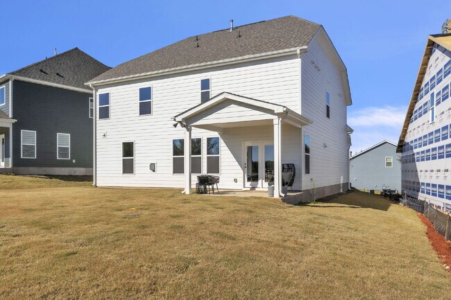 Building Photo - Elegant 5BR/4BA Home Minutes from the Swam...