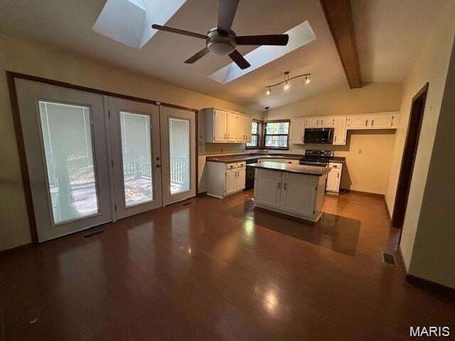 Building Photo - 1599 Paradise Valley Dr