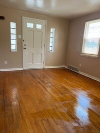 Building Photo - Brentwood all new 2 bedroom house