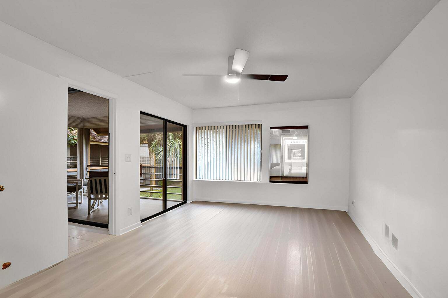 Building Photo - 1822 Meadows Cir W