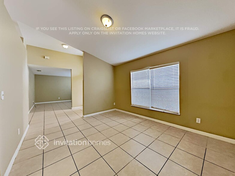 Building Photo - 628 Hatchwood Dr
