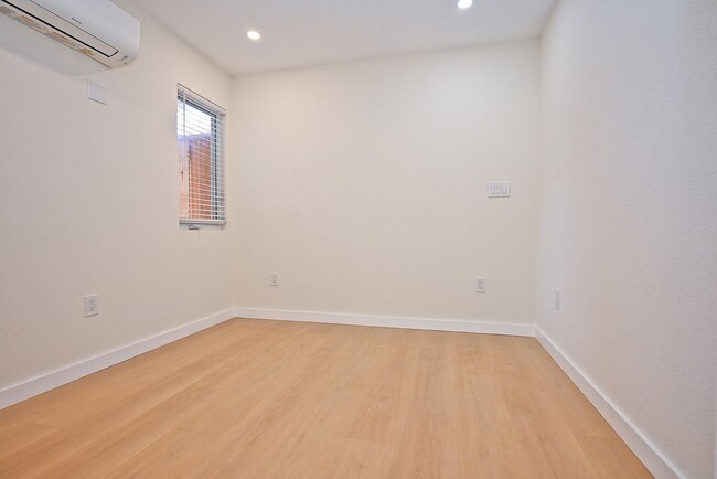 Building Photo - Stunning Brand-New 2BR/2BA Private ADU – Union City