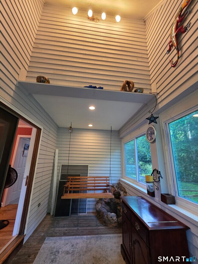 Building Photo - 20 Fox Brook Rd