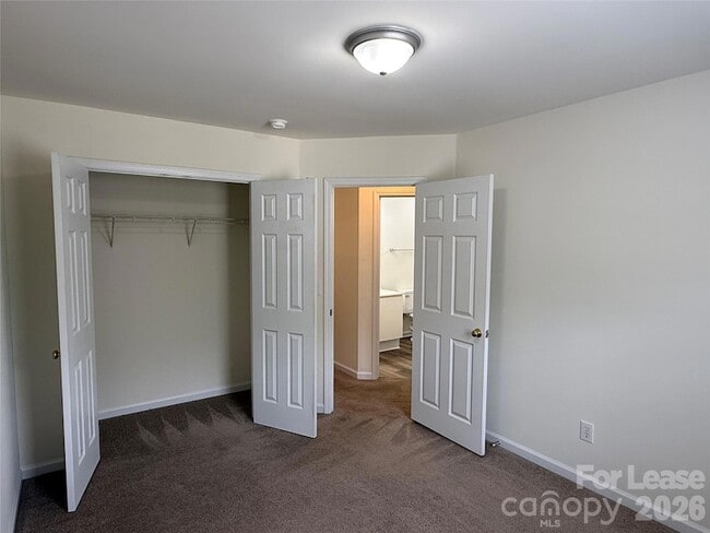 Building Photo - 10411 Hellebore Rd