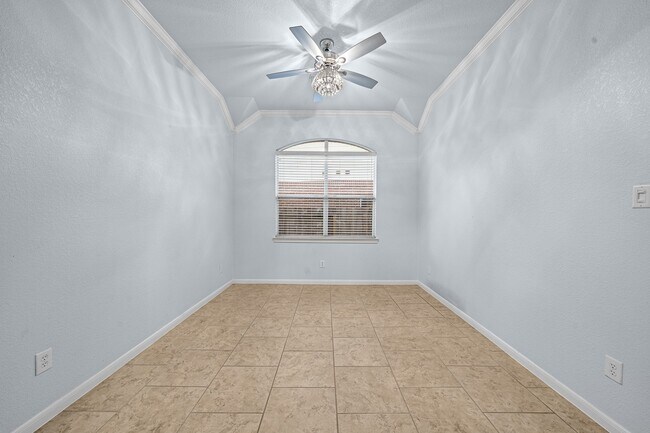 Building Photo - 5123 Shadow Breeze Ln