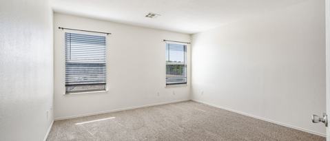 Building Photo - 8109 Verbank Villa