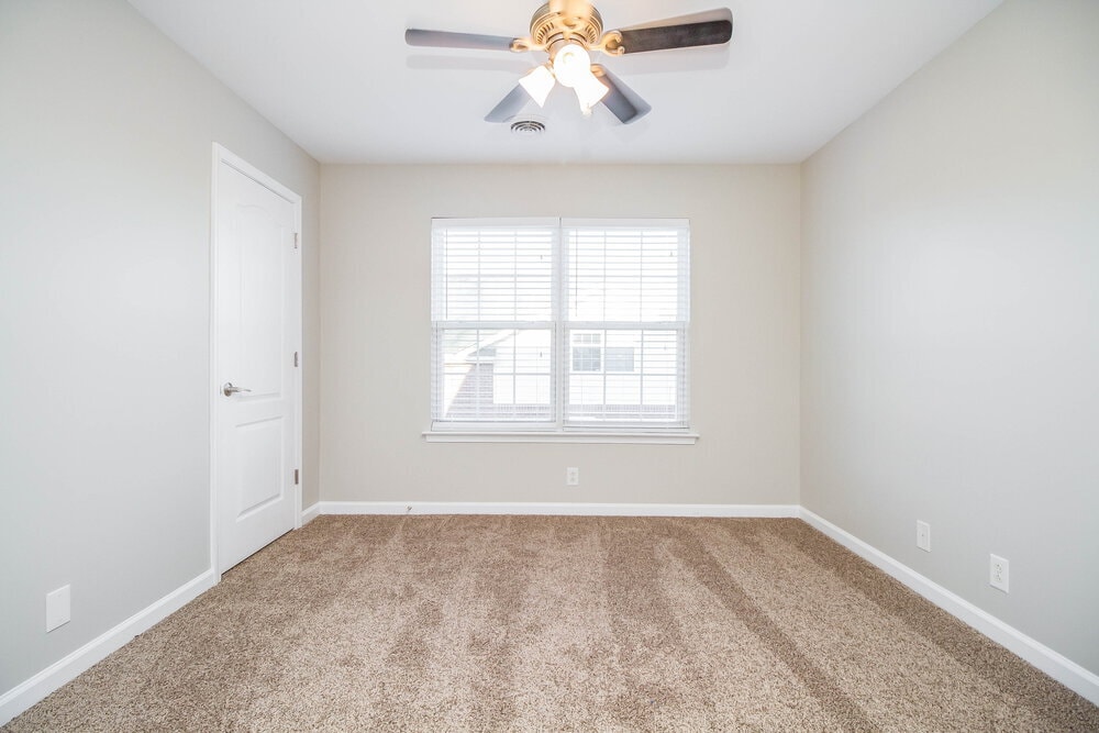 Building Photo - 386 Meigs Dr
