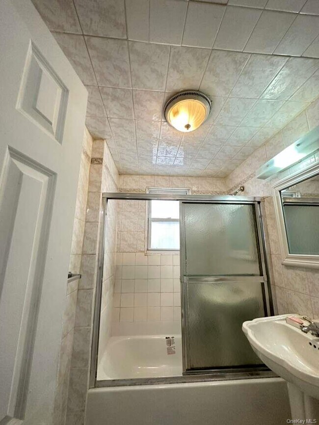 Building Photo - 91-26 183rd St