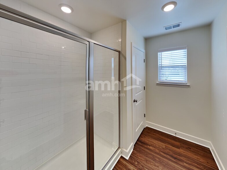 Building Photo - 12500 Dardevle Ct
