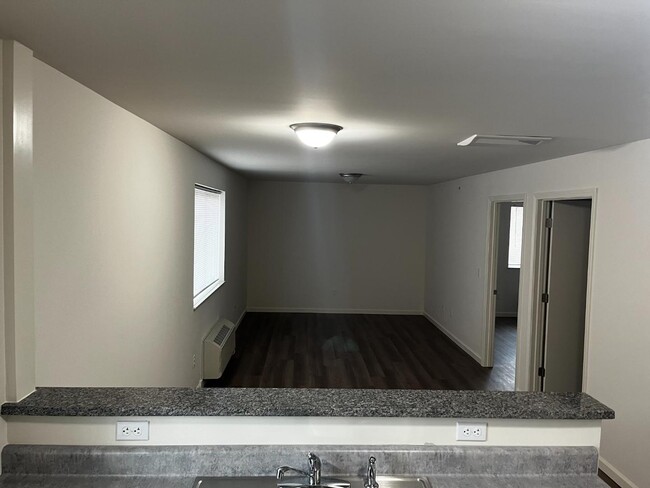Building Photo - 62 Hampshire Ln