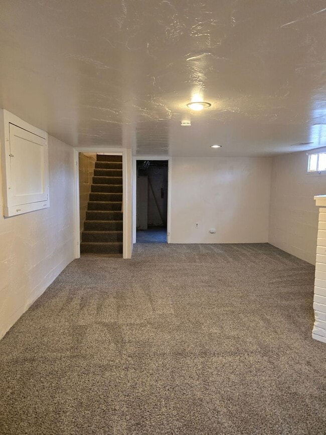 Building Photo - Eastside Charmer