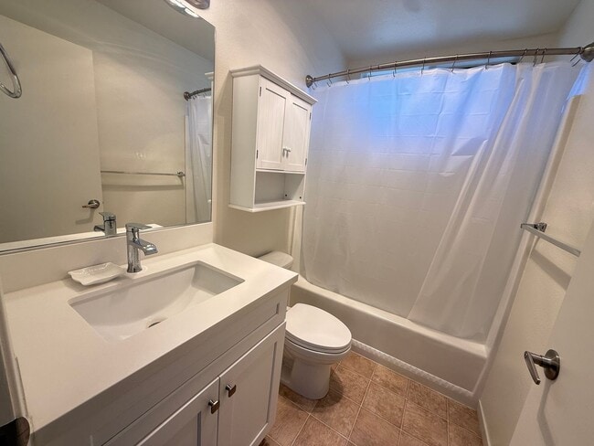 Building Photo - 110 Cuyama Ave