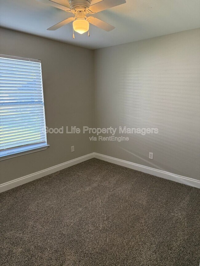 Building Photo - 8458 Chisholm Rd