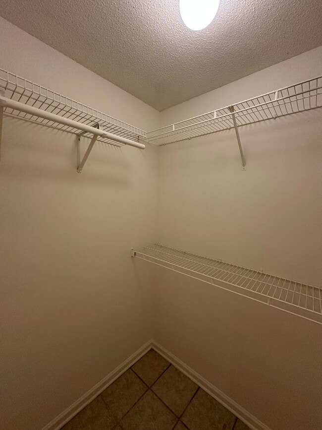 Building Photo - 3 Bedroom, 2 Full Baths in Horn Lake, Wellington Square Subdivision