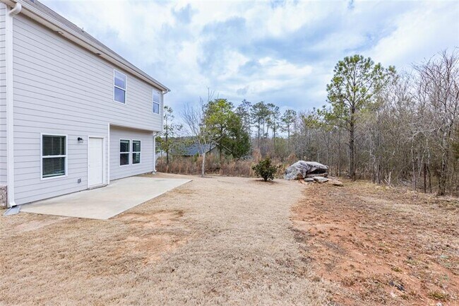 Building Photo - 9220 Golfview Cir