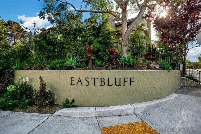 Building Photo - Beautiful 3B/2.5BA W/ Attached 2 Car Garag...