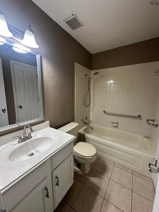 Building Photo - 5123 Ridgecrest Dr