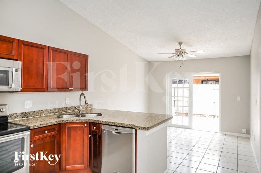 Building Photo - 8806 NW 114th Terrace