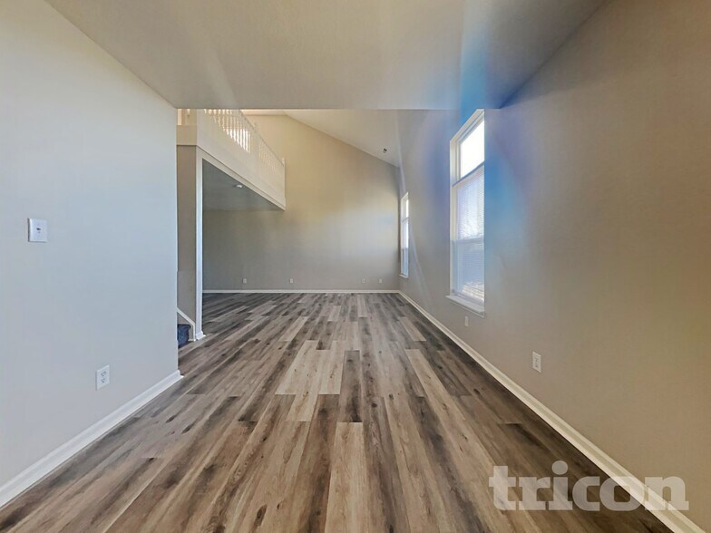 Building Photo - 3254 Blue Ash Ln
