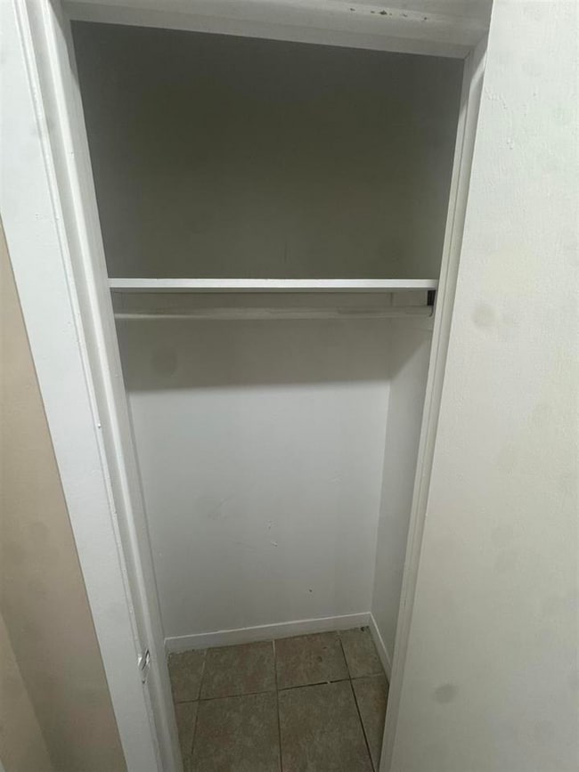 Building Photo - 3726 Bowling Ln