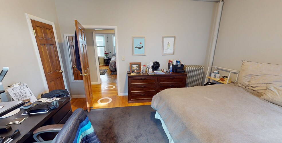 Building Photo - 23 Tufts St