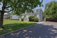 Building Photo - 85 Hollywood Ave