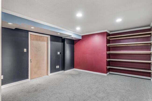 Building Photo - 625 Perolla Dr