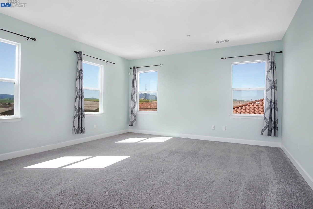 Building Photo - 5517 Pinnacle Vw Wy
