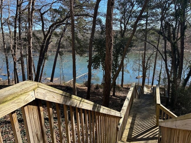 Building Photo - Broad River Township