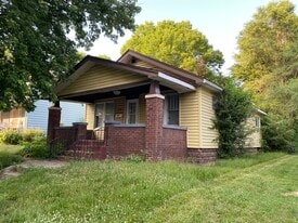 Building Photo - 1110 Clover St