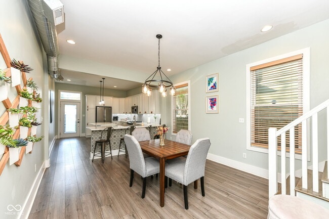 Building Photo - 1242 S Talbott St