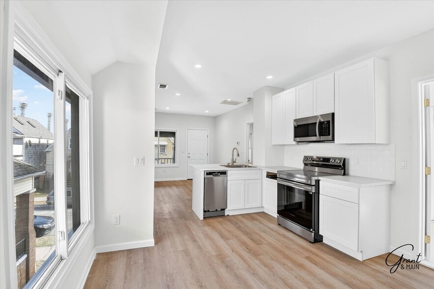 Building Photo - 3175-3177 Jacob - Grit and Grind Ventures LLC