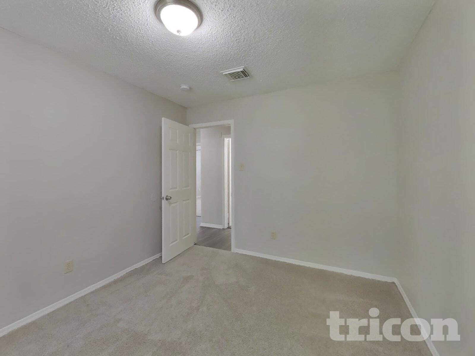 Building Photo - 1911 Deaf Smith Dr