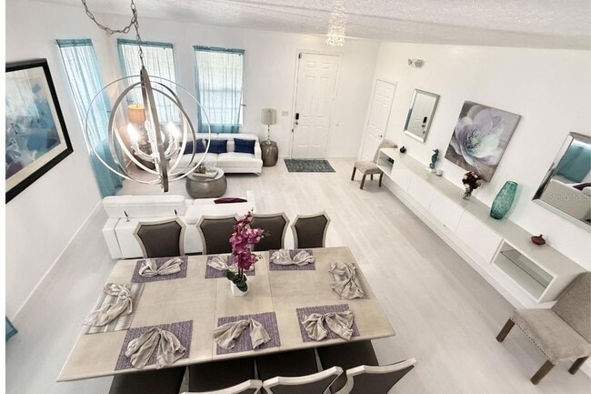 Building Photo - 645 Kettering Rd