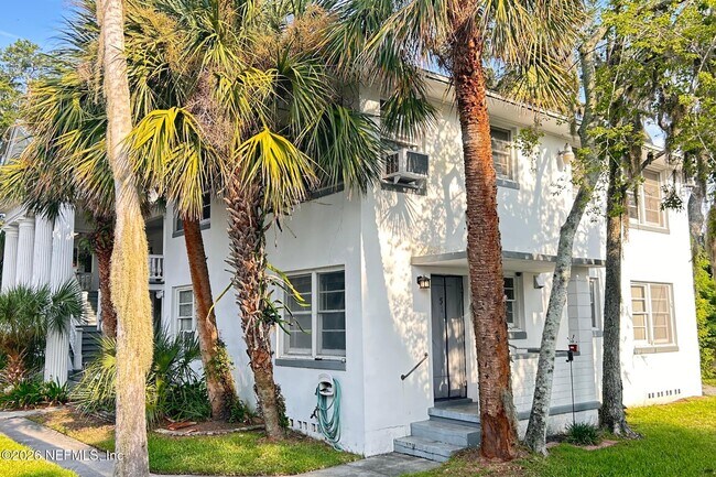 Building Photo - 55 Riberia St