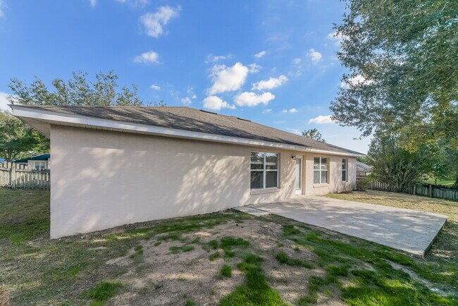 Building Photo - 214 Pleasant Hill Dr